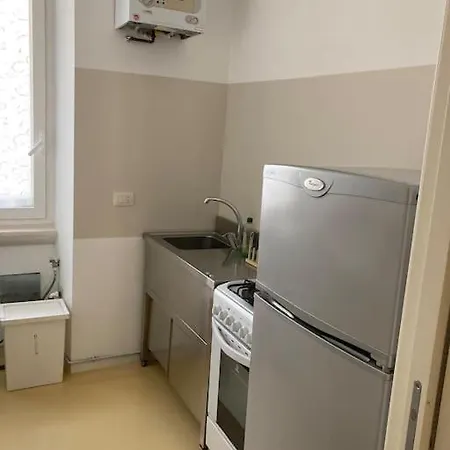 House شقة باري
